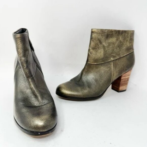 NWOT Bronze Cole Haan Cassidy Ankle + Nike Technology Boots - Picture 1 of 5